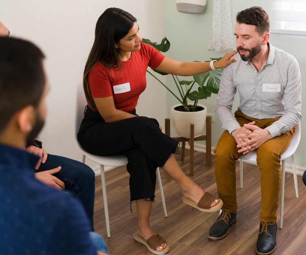 Grupo de personas en un taller
